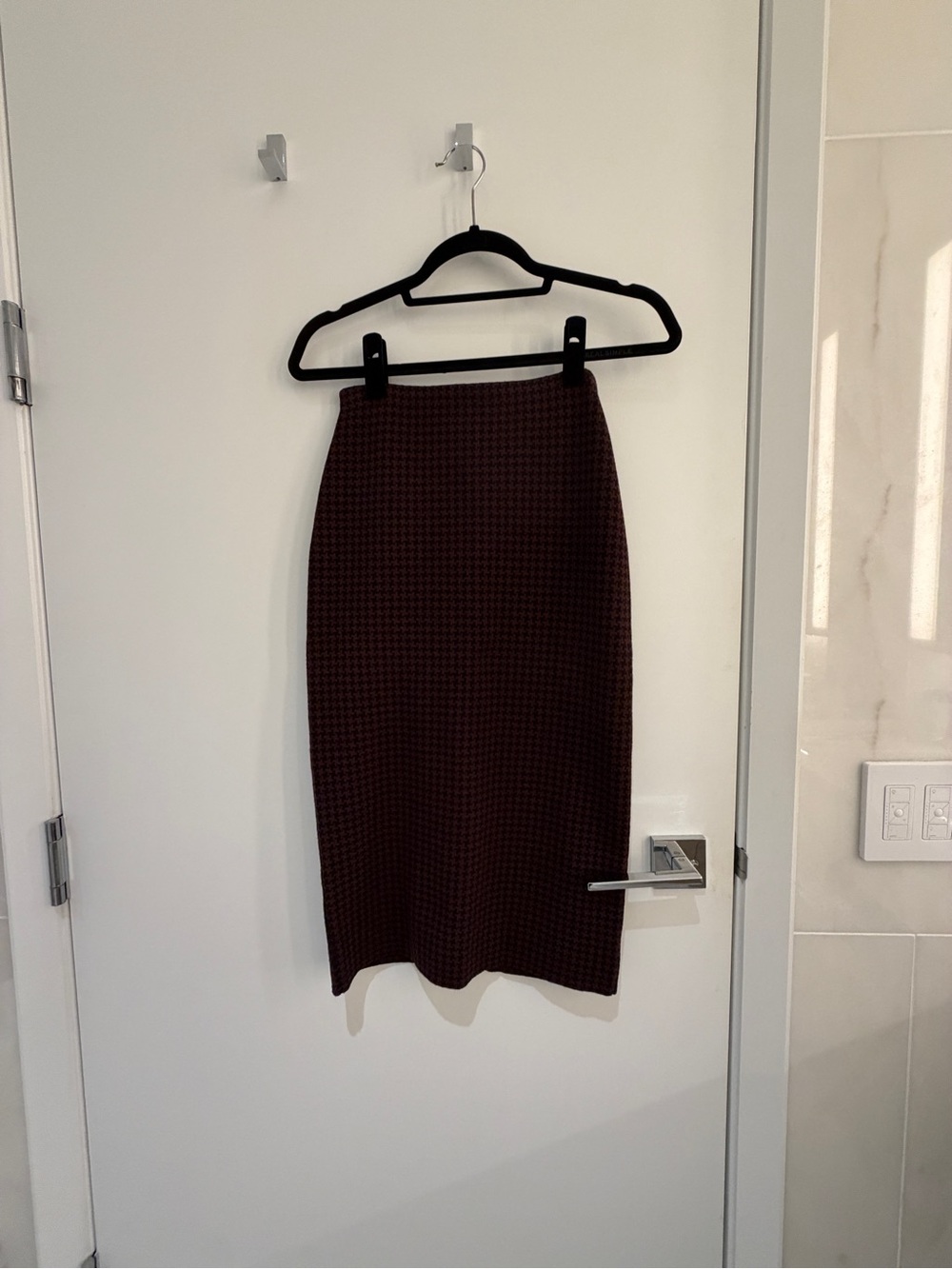 Theory Brown Houndstooth Pencil Skirt